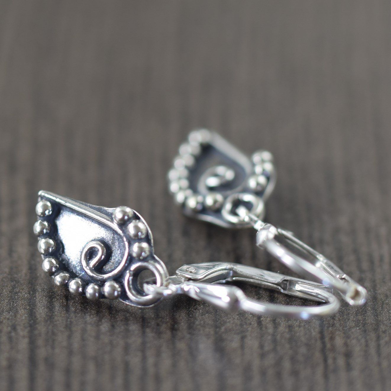Leaf earrings in sterling silver