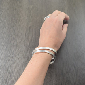 Silver cuff bracelet with wood grain texture, Unisex jewelry