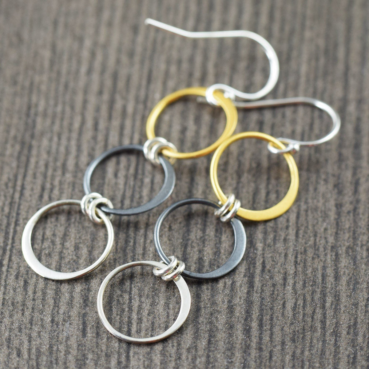 Silver hoop earrings for women in blackened silver and vermeil